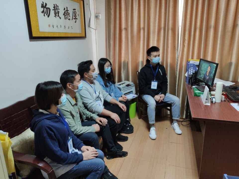 DB6E5E6D0873D51FE2B31E1E5E4FEC33.jpg DB6E5E6D0873D51FE2B31E1E5E4FEC33.jpg