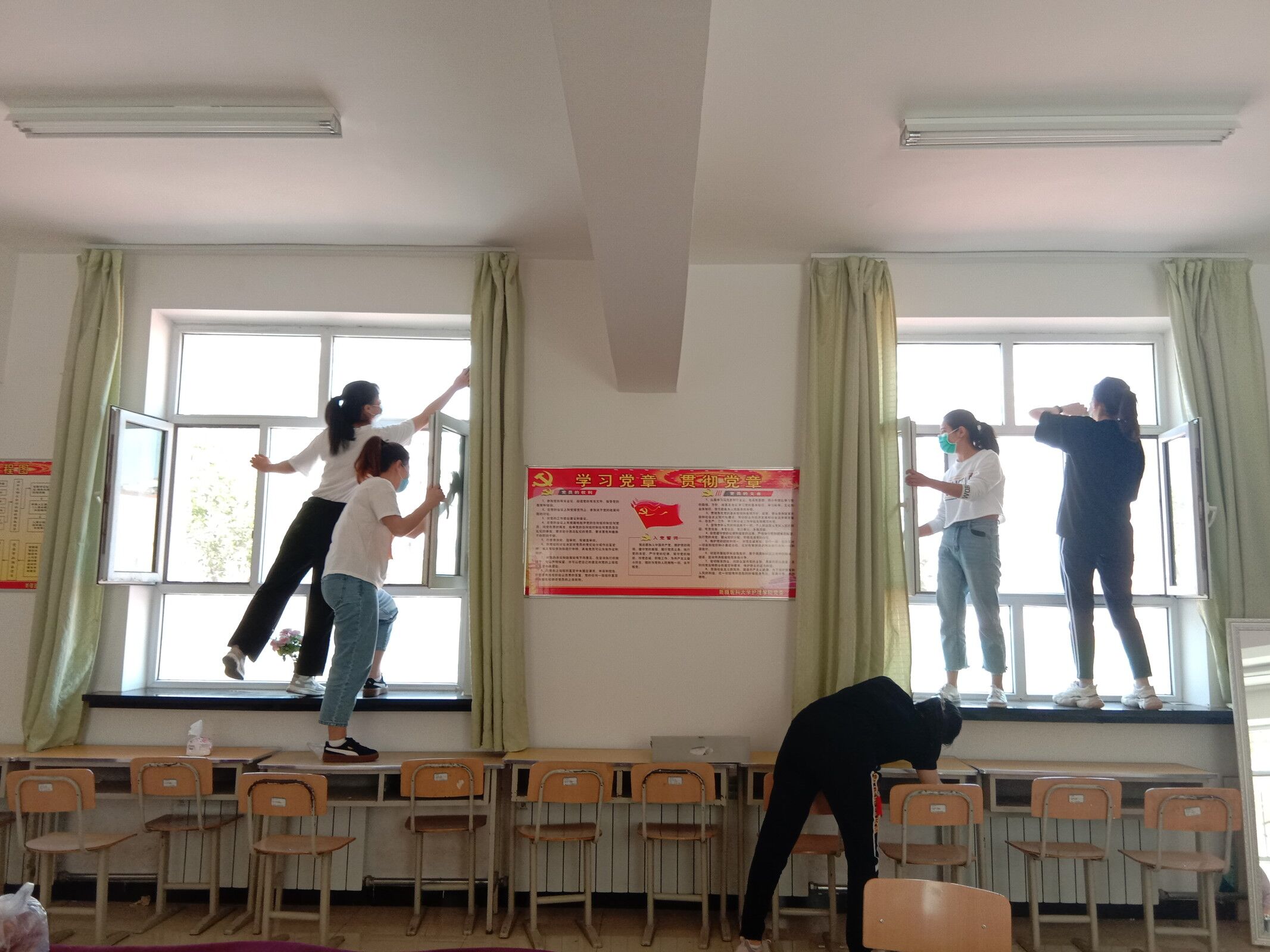 QQ图片20200429194600.jpg QQ图片20200429194600.jpg