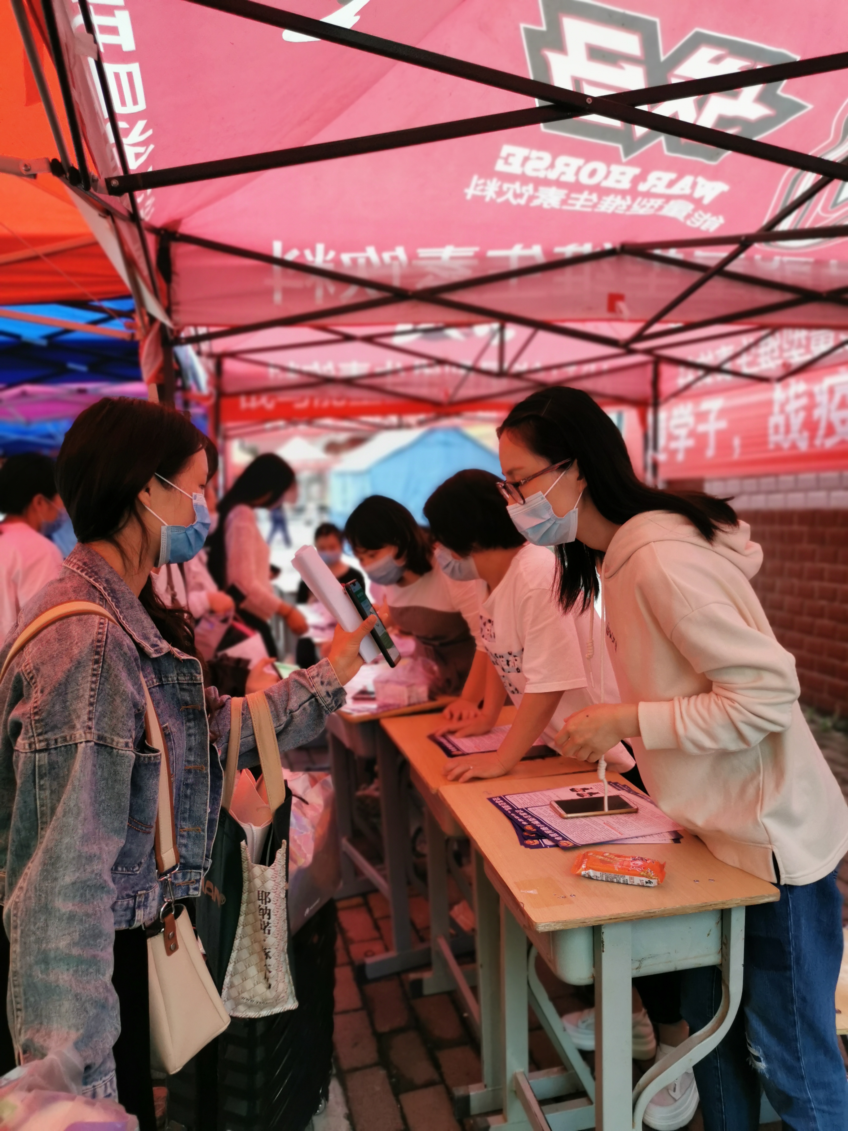 支部党员服务剪影（三）.jpg