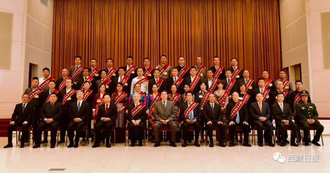 我校医学部孙芳云等3位同志被授予西藏自治区科技进步奖0.png 我校医学部孙芳云等3位同志被授予西藏自治区科技进步奖0.png