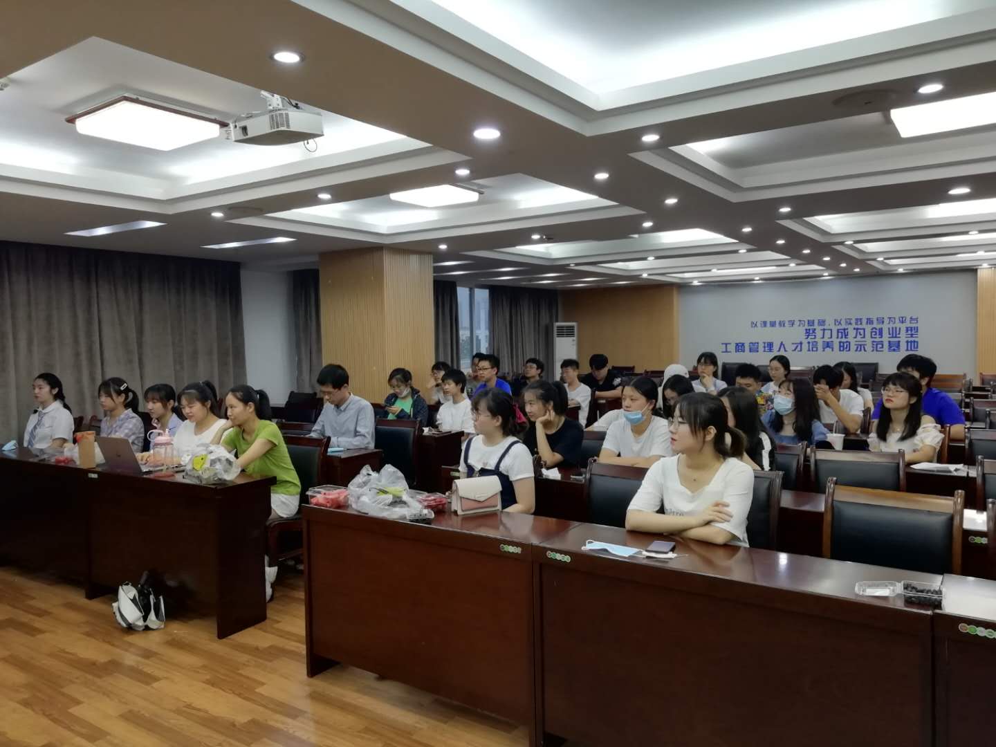 微信图片_20200704160227.jpg 微信图片_20200704160227.jpg