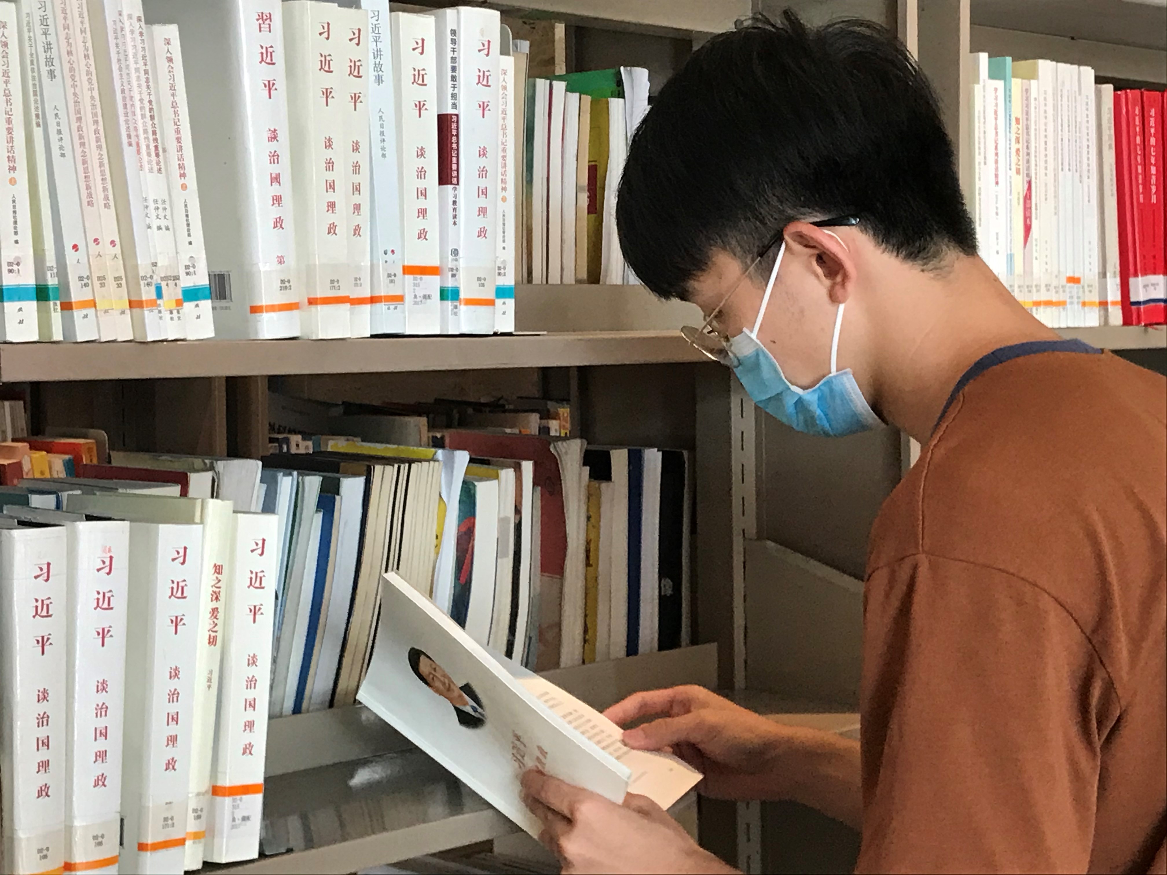 黄泽泉宣讲员学习图片(2).jpg 黄泽泉宣讲员学习图片(2).jpg