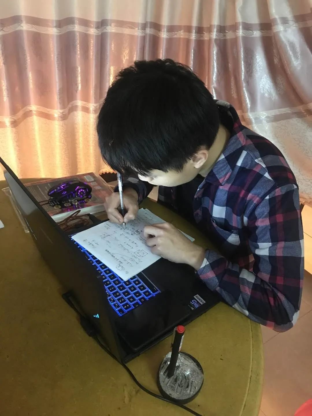 6401111.jpg 6401111.jpg