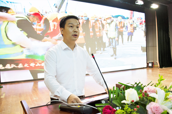 教师节教师表彰新闻图片.jpg 教师节教师表彰新闻图片.jpg