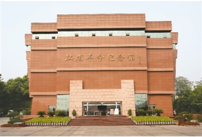 红岩革命纪念馆外观.jpg