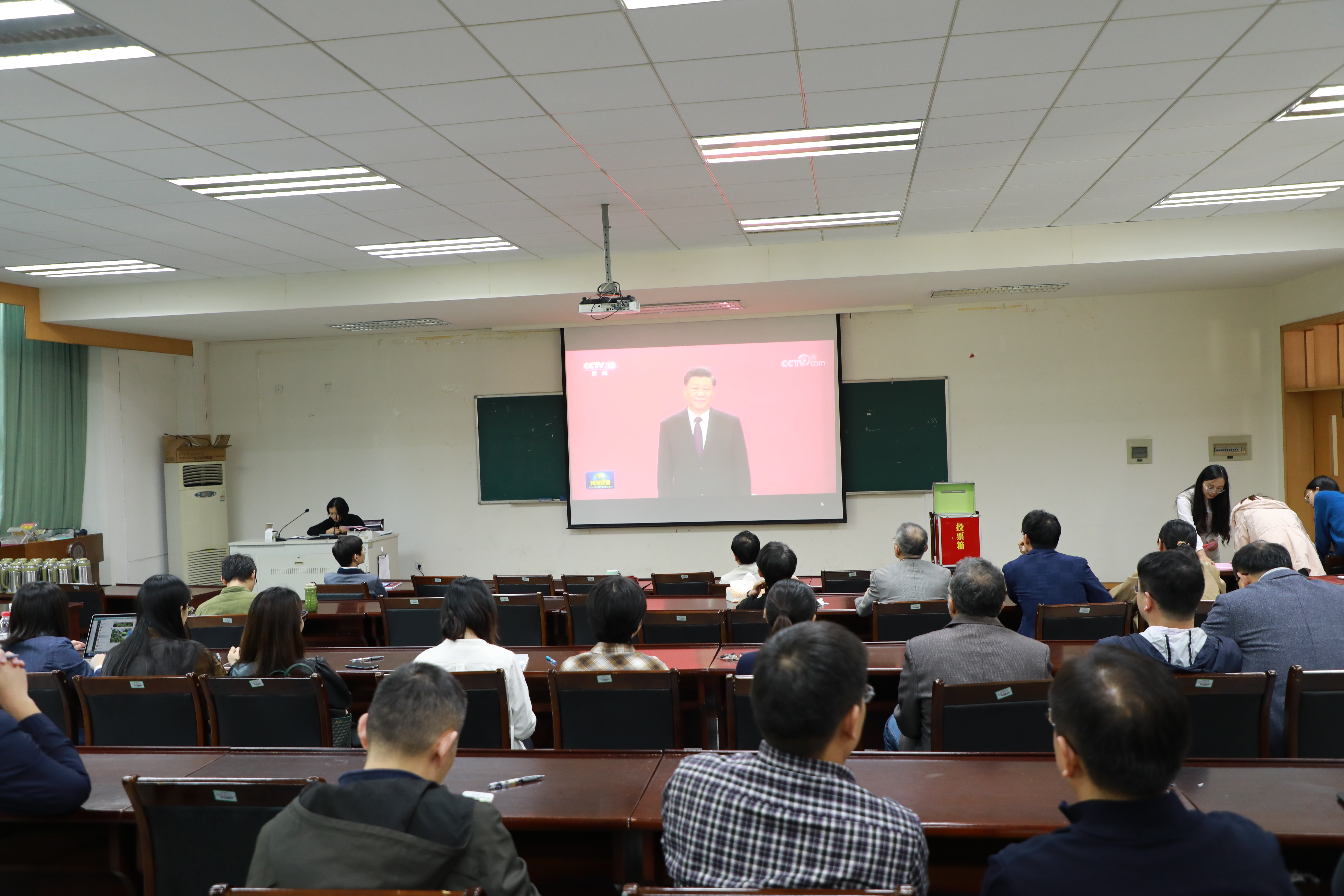 C:UsersAdministratorDesktop育人号深圳40周年447A8702.JPG C:UsersAdministratorDesktop育人号深圳40周年447A8702.JPG