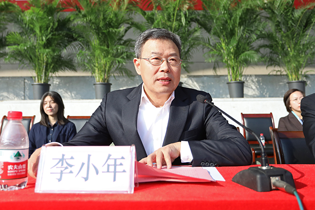 第三十一届运动会-李小年致辞.jpg 第三十一届运动会-李小年致辞.jpg