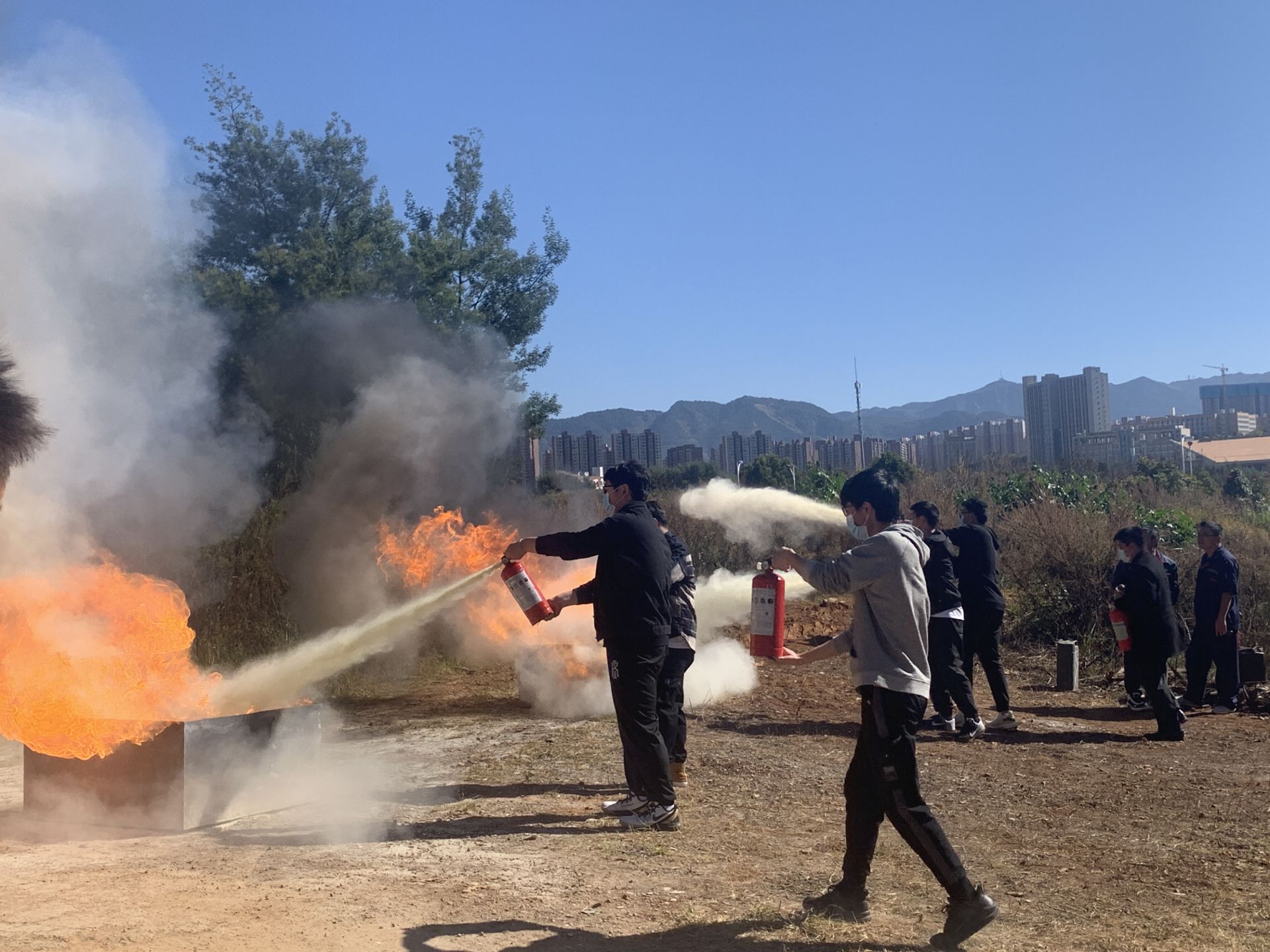 灭火.png 灭火.png