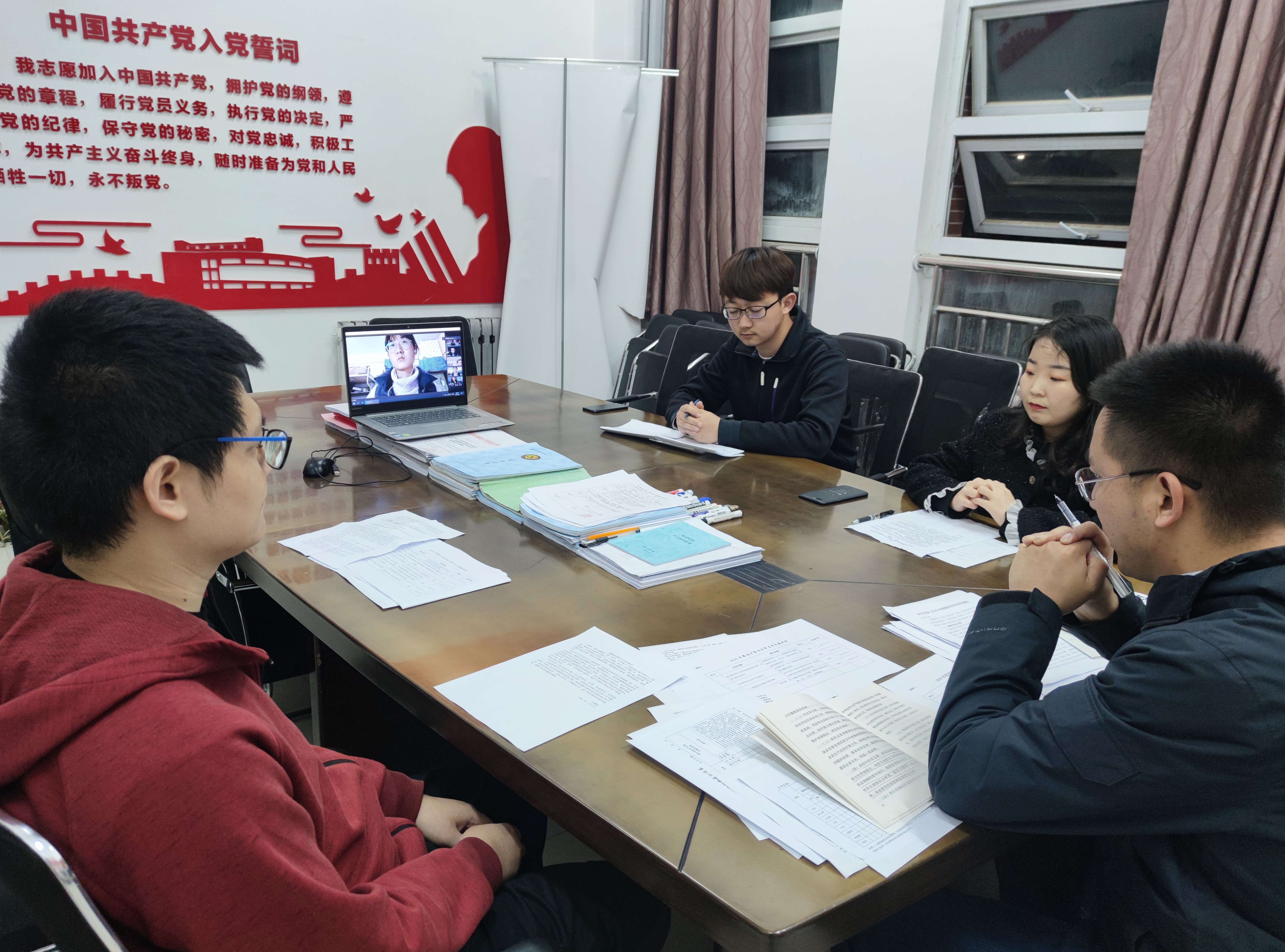 线上线下同志相互评价与批评.jpg 线上线下同志相互评价与批评.jpg