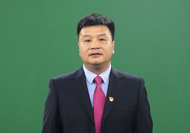 支部书记讲故事1.JPG