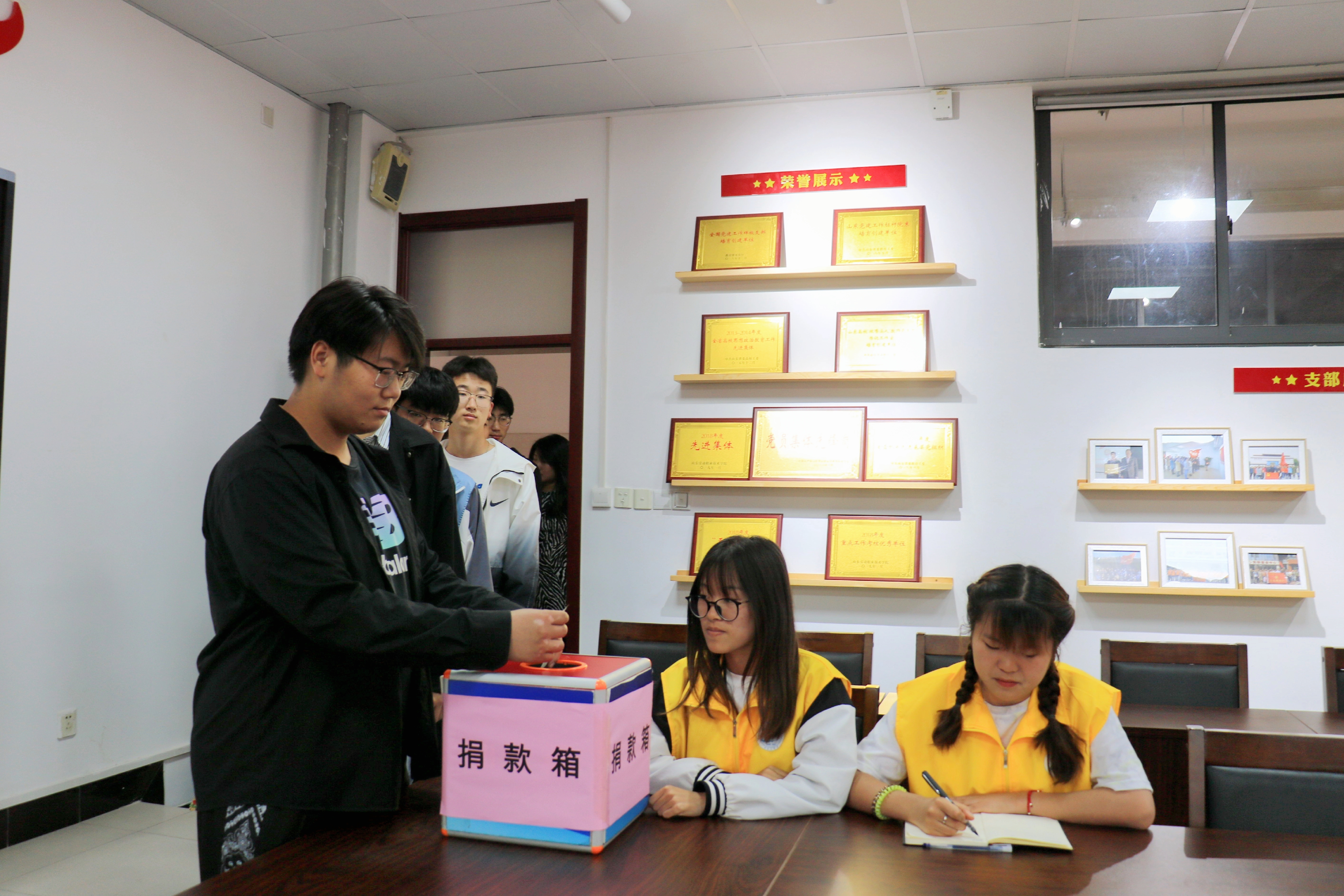 0A0B4C3C73464674A4F484B69E794CAD.jpg 0A0B4C3C73464674A4F484B69E794CAD.jpg