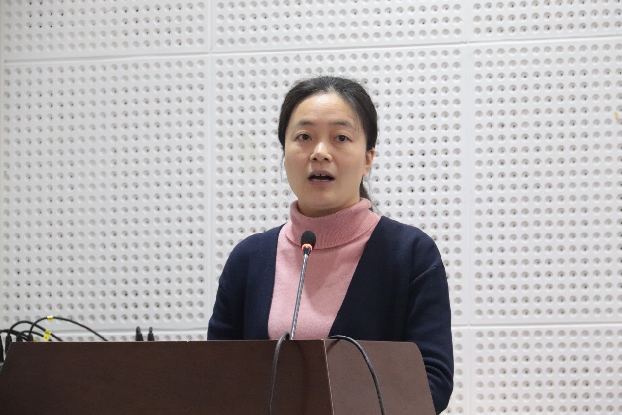 220933385w99_3.jpg 220933385w99_3.jpg