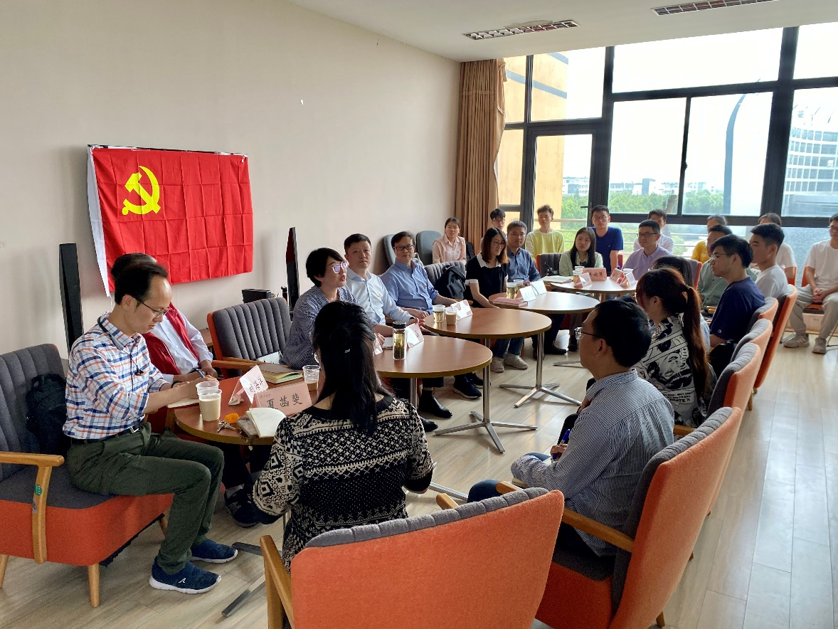 5-3党建品牌建设创新示范点-东华大学信息学院党委深化党员定岗明责品牌，开展“学风建设与专业学习”座谈会