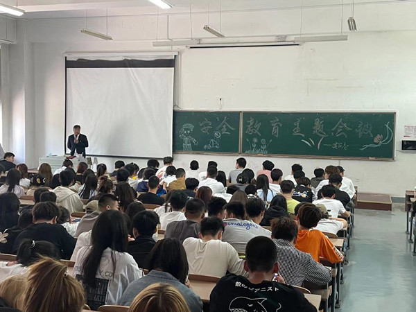 1622528093312078794.jpg 1622528093312078794.jpg