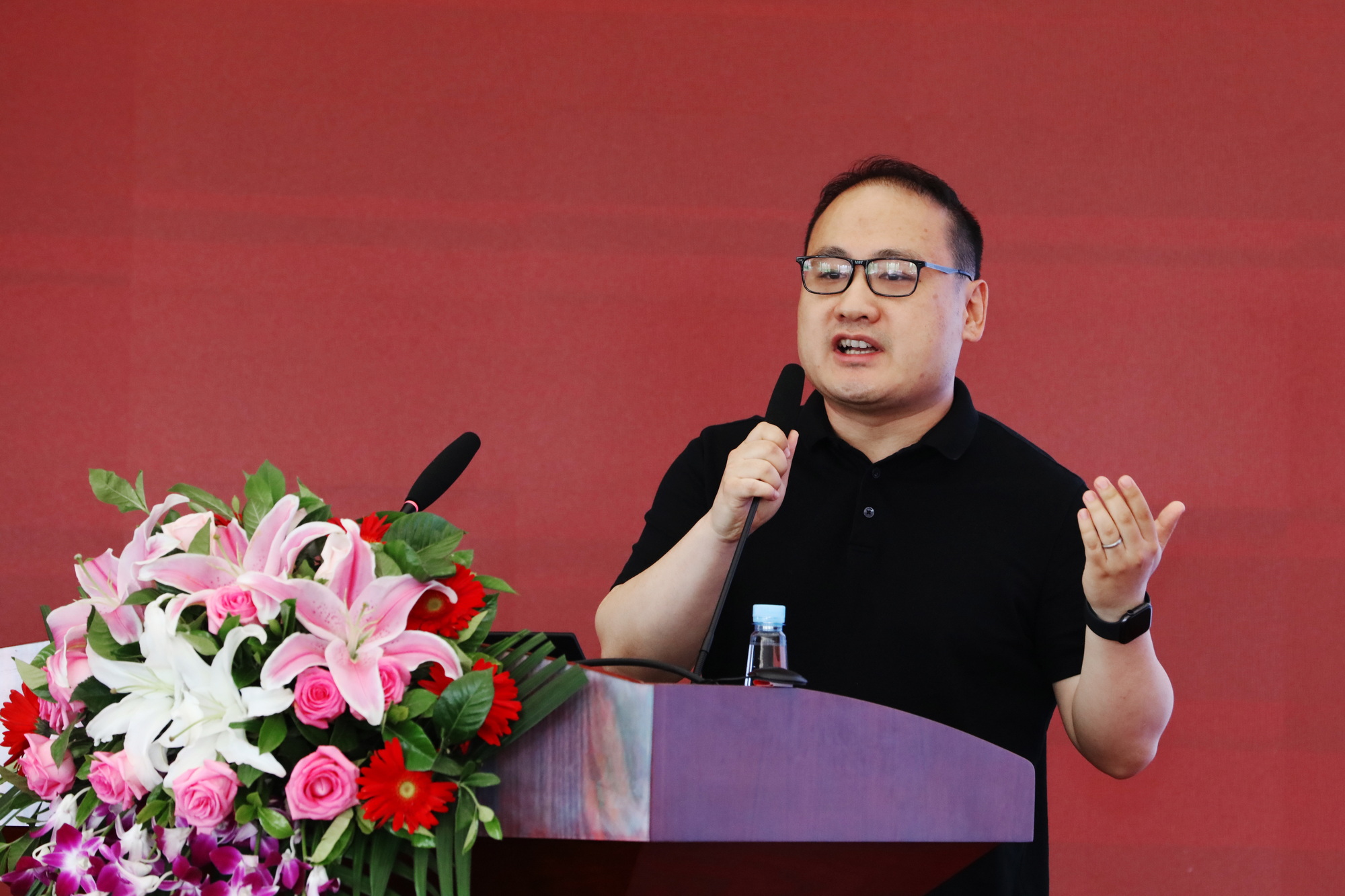 郝煜作主题演讲_调整大小.jpg