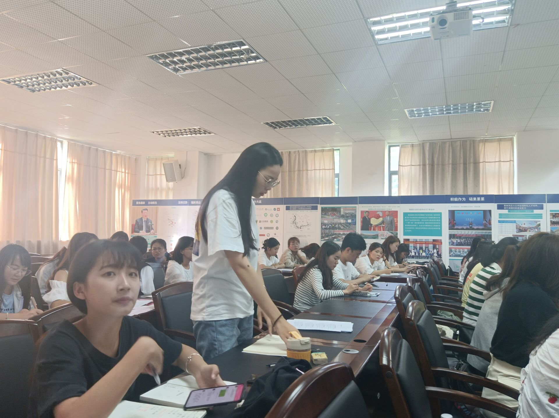 1F137A9FF32910A85BF19A189FBF272D