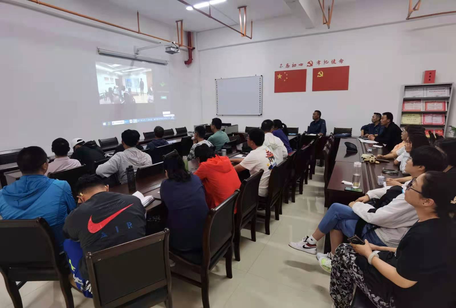 微信图片_20210714101930.jpg 微信图片_20210714101930.jpg