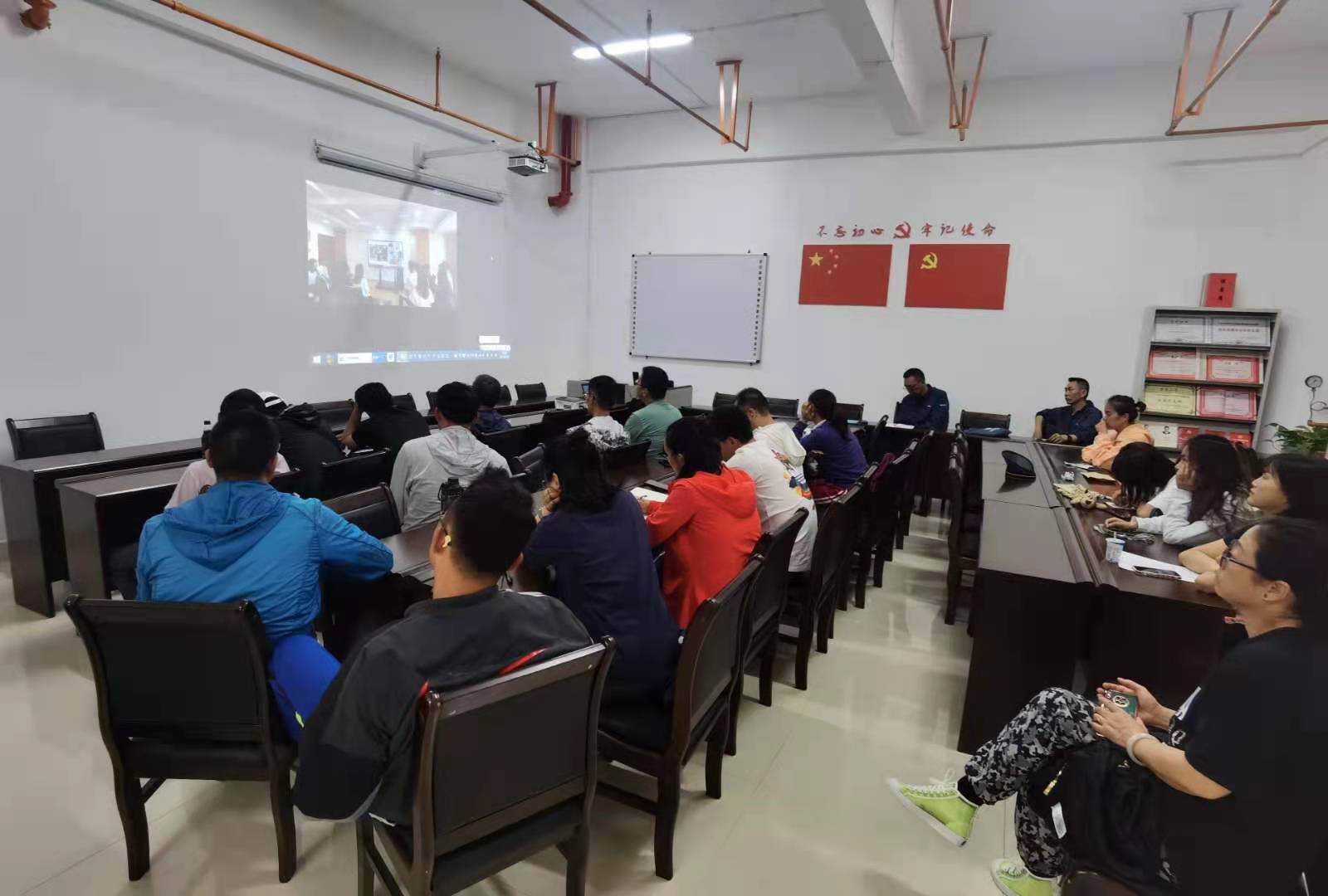 微信图片_20210714101934.jpg 微信图片_20210714101934.jpg