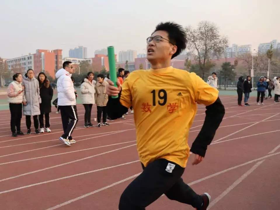孙义皓1.jpg 孙义皓1.jpg