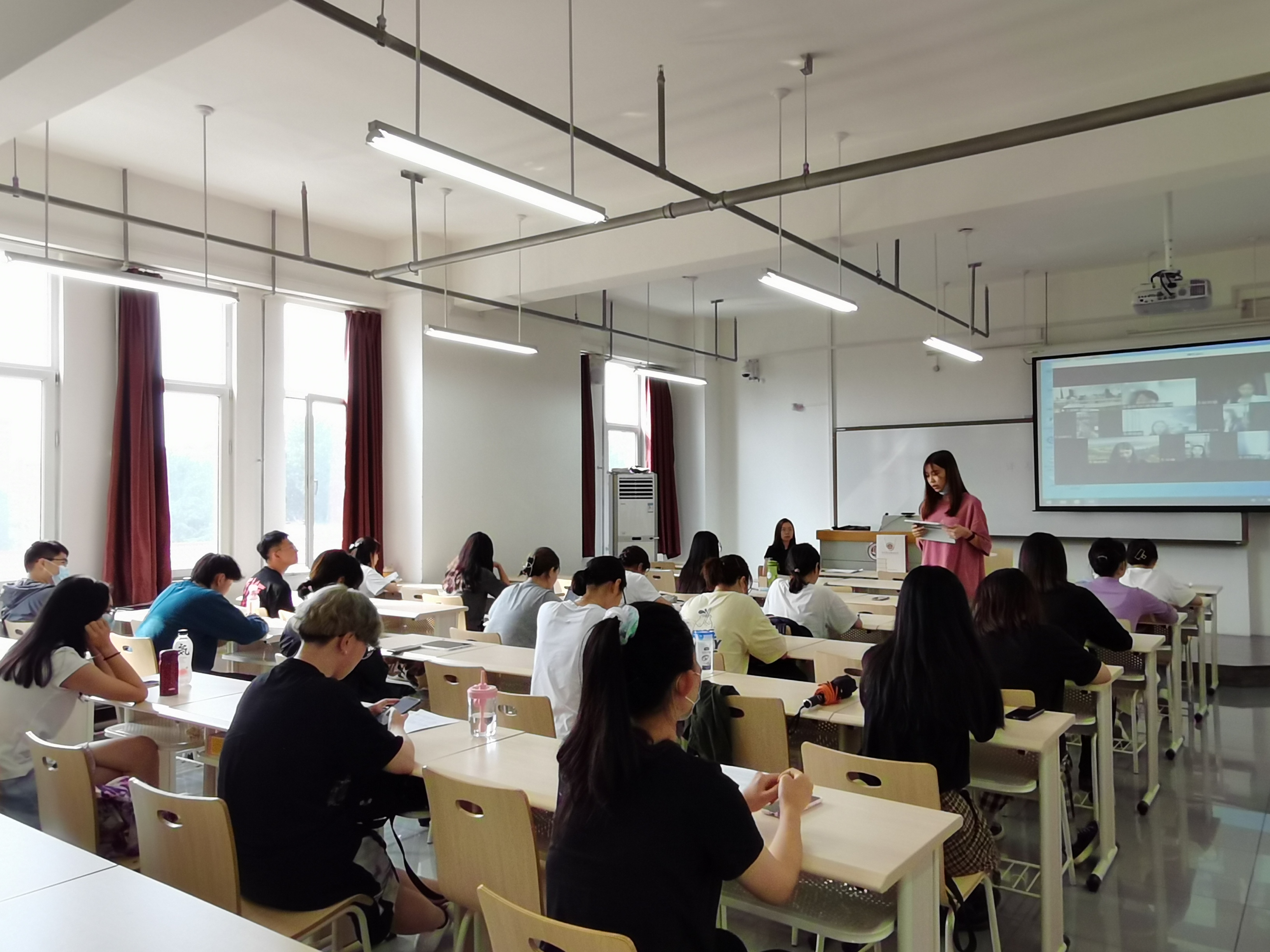 组织生活会1.jpg 组织生活会1.jpg