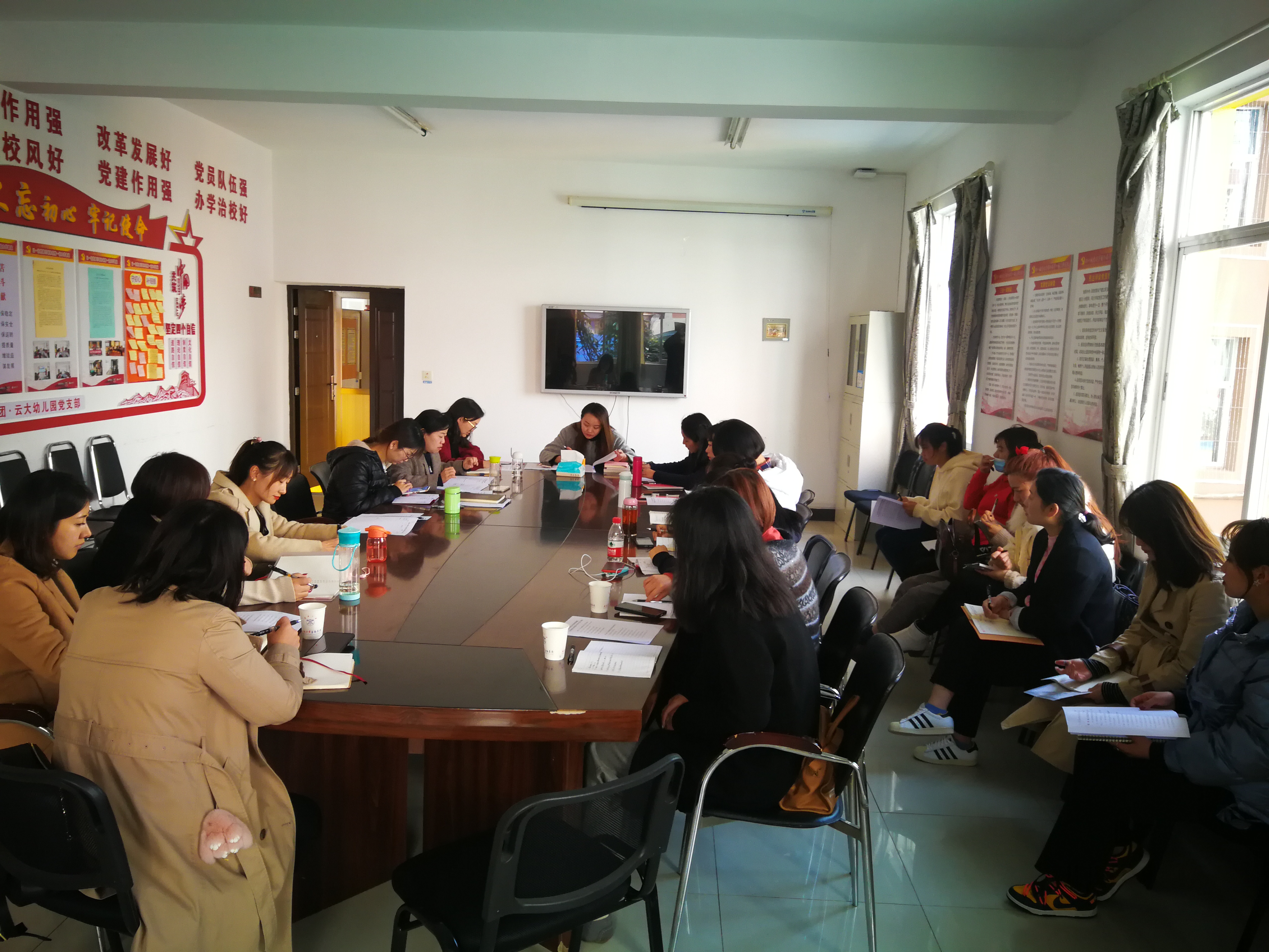 5d10e7eb8cf39e4b986e2e9af27bedc.jpg 5d10e7eb8cf39e4b986e2e9af27bedc.jpg