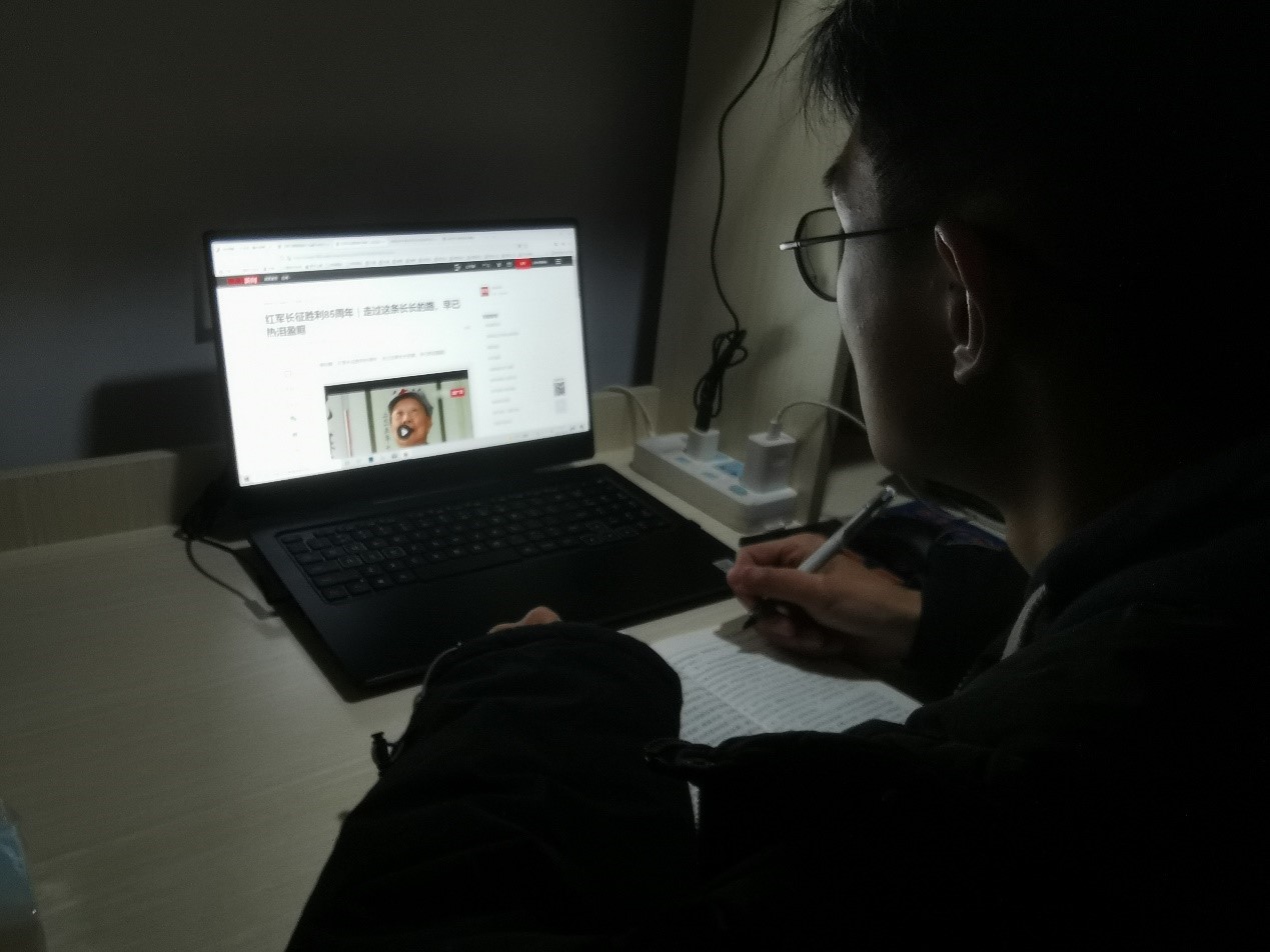 黄3.jpg 黄3.jpg
