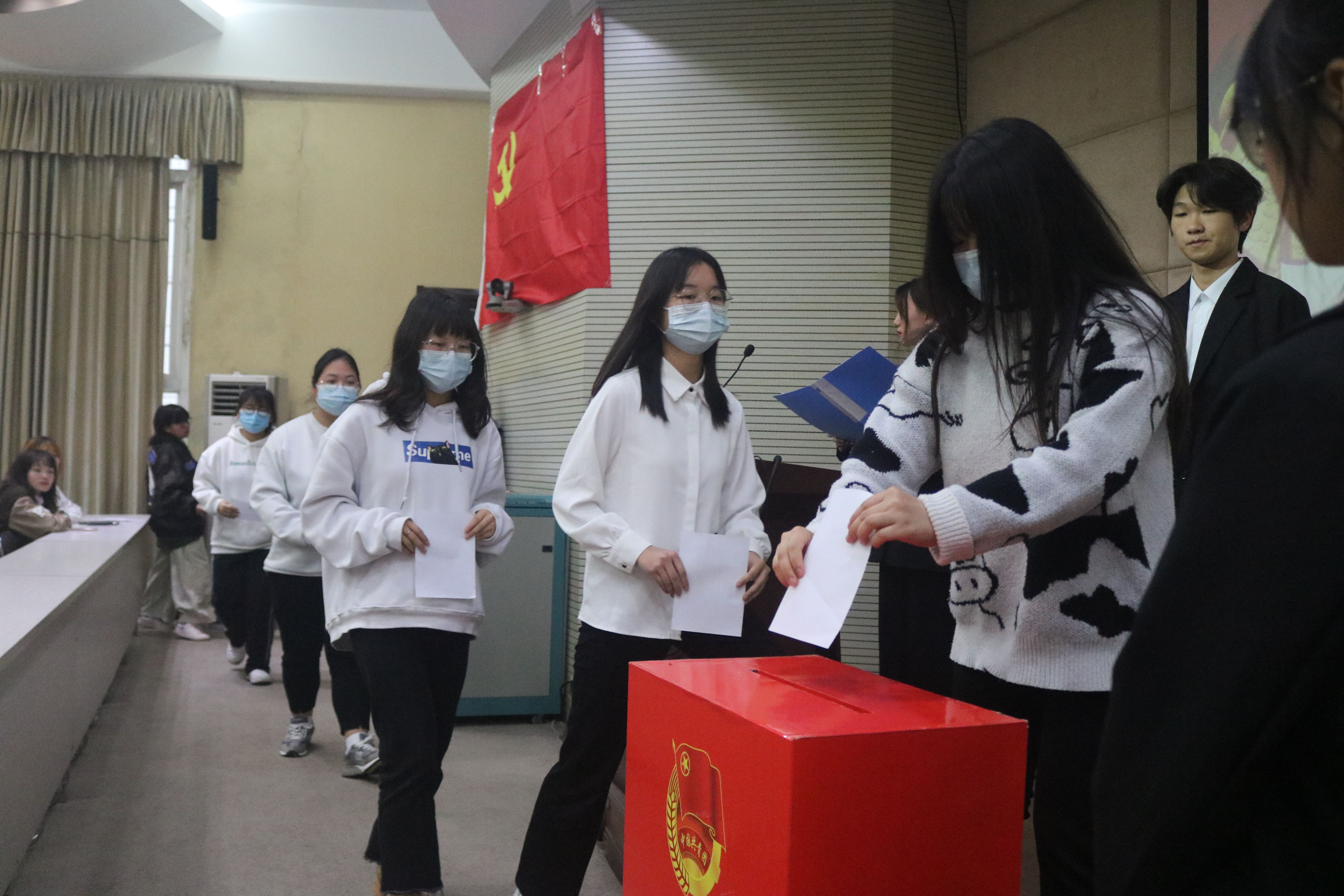 民主推荐.jpg