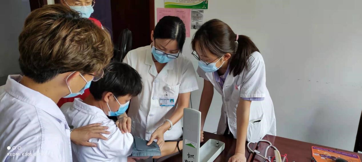 刘川 龙泉2.jpg 刘川 龙泉2.jpg