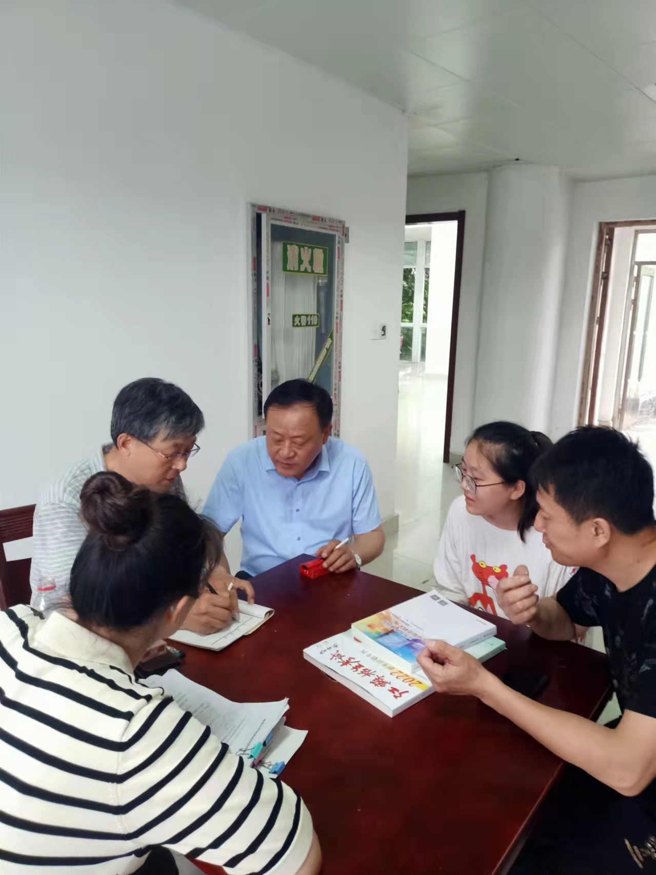 义务提供高考志愿填报咨询服务1.jpg 义务提供高考志愿填报咨询服务1.jpg