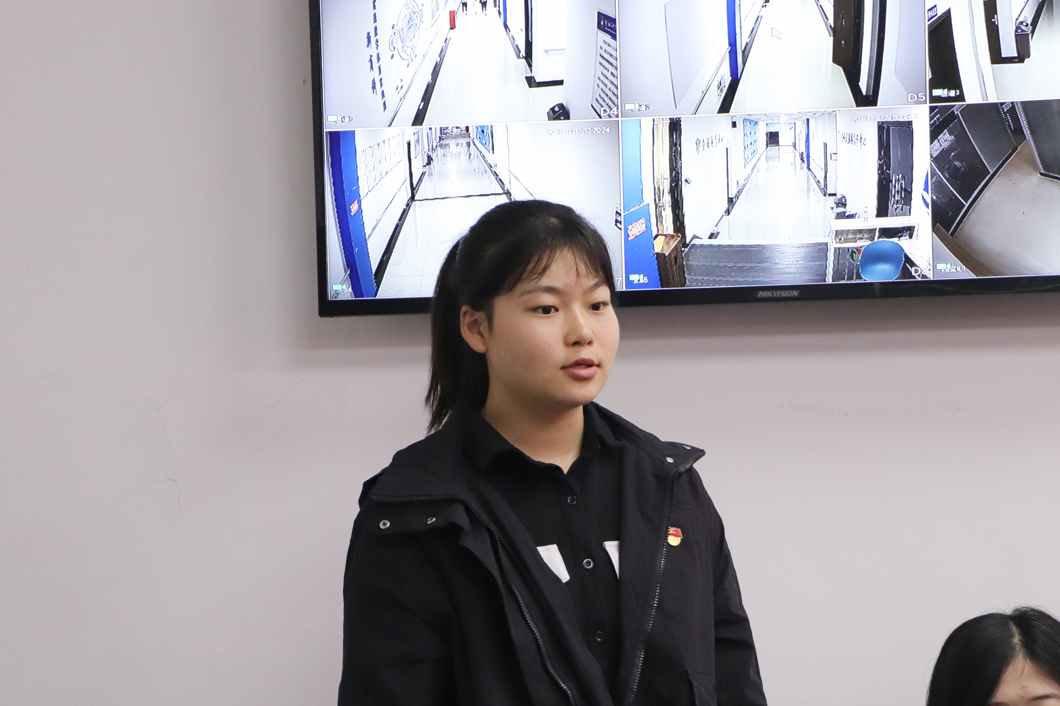 图片三.jpg 图片三.jpg