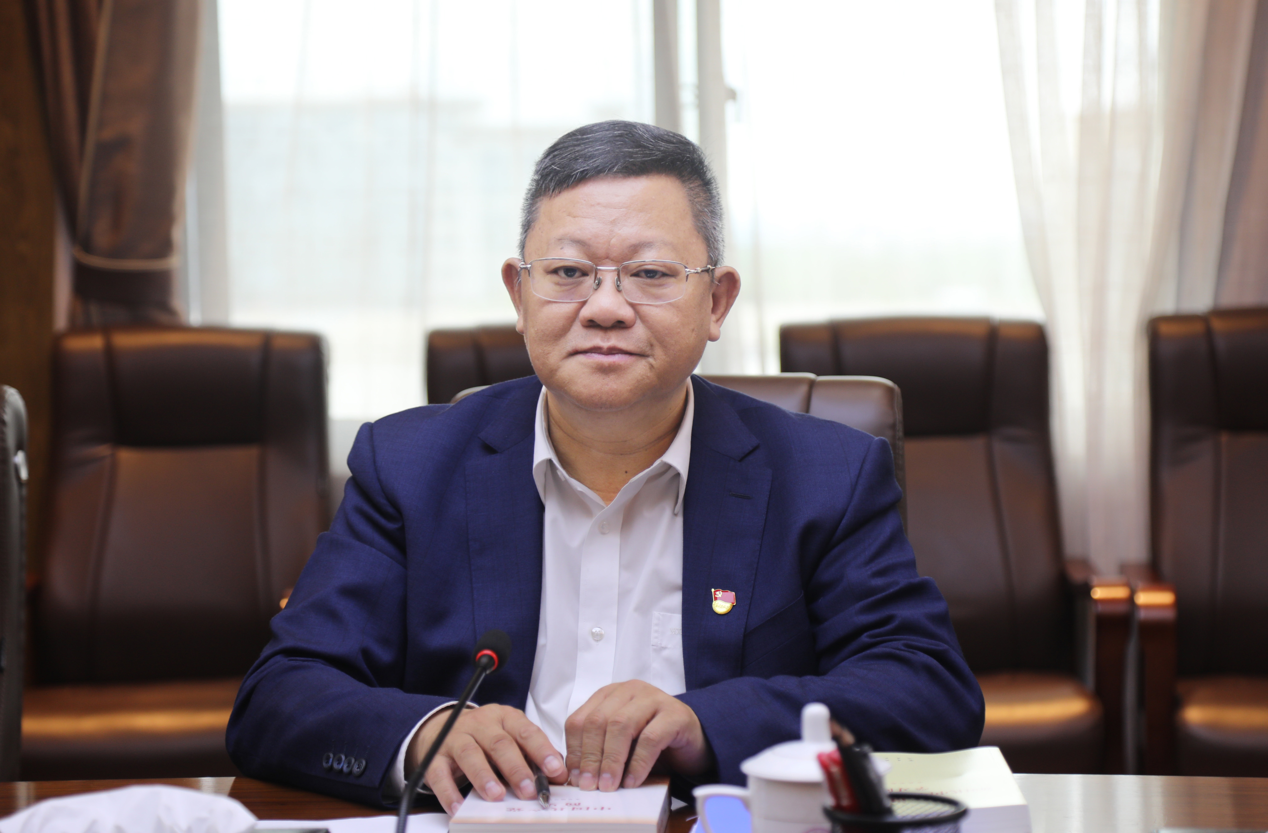 2.邓军书记分享学习心得(wang).jpg 2.邓军书记分享学习心得(wang).jpg