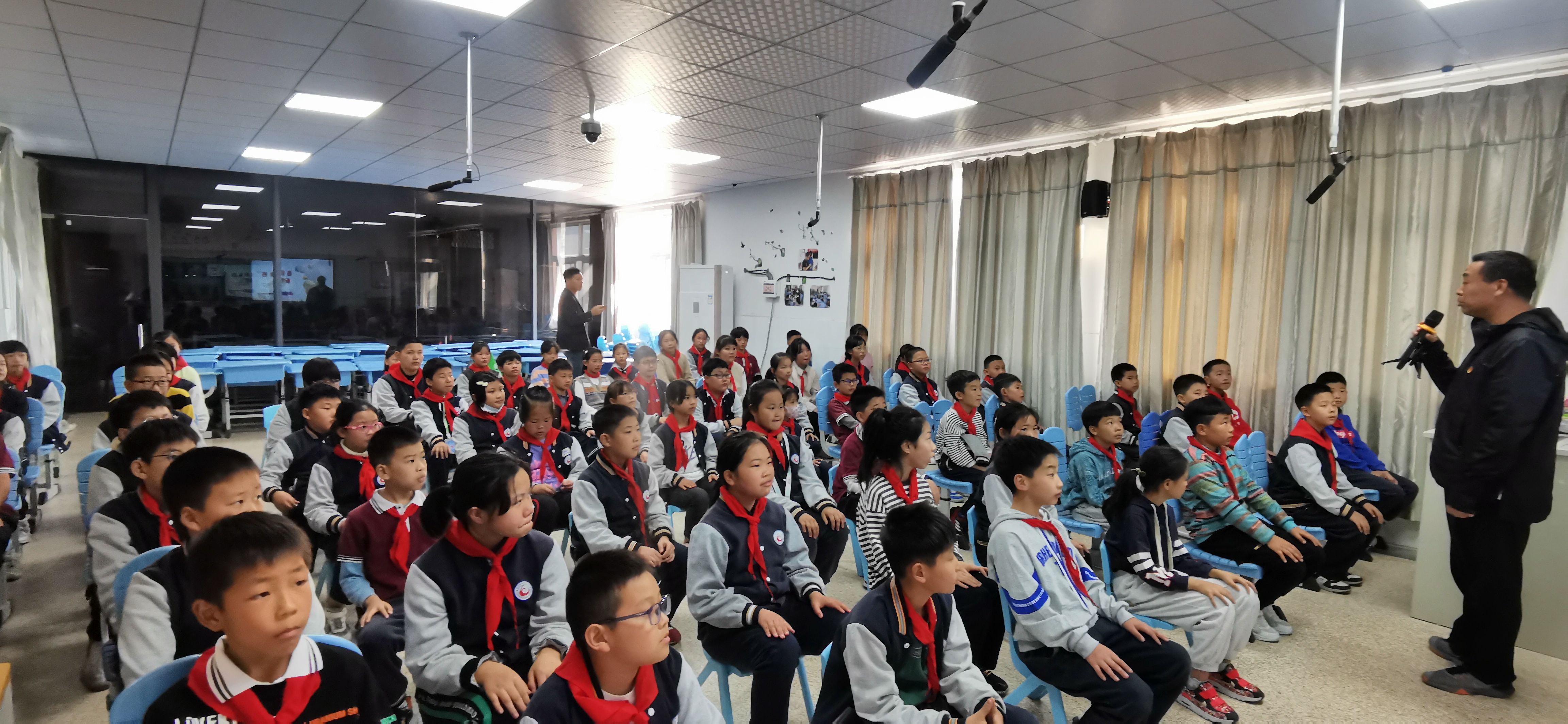 毛军平2.jpg 毛军平2.jpg