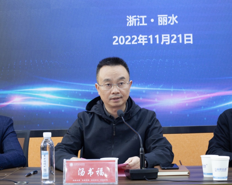 b4c29253-0dd7-473d-9b53-1e11b6e7f362.jpg
