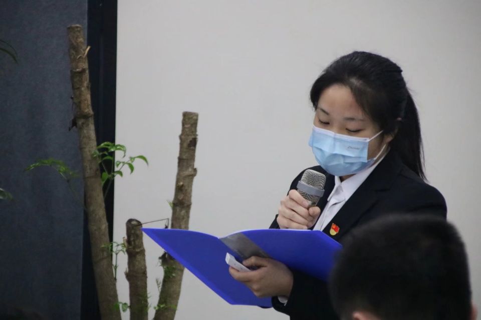 图片三.jpg 图片三.jpg