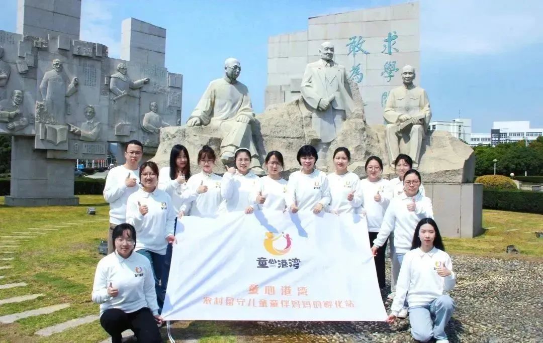 合照1.jpg 合照1.jpg