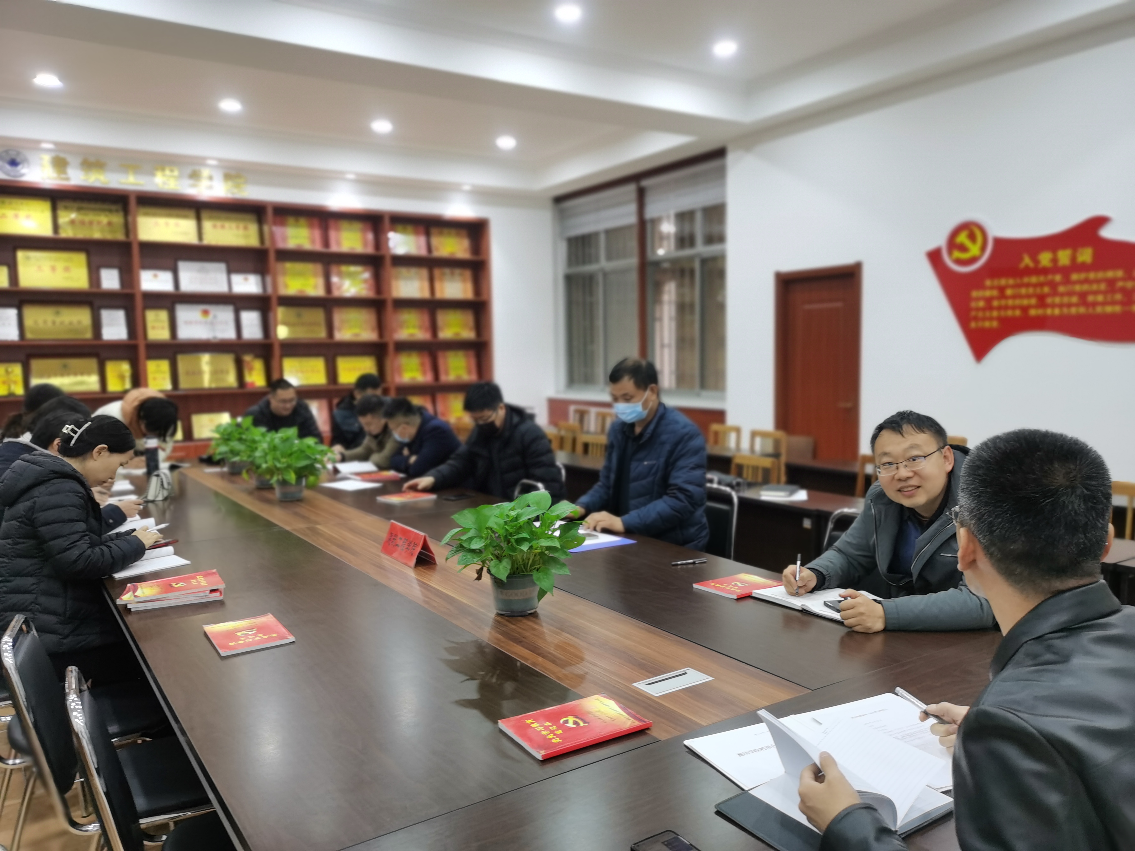 202304主题党日活动3(党员大会).jpg 202304主题党日活动3(党员大会).jpg