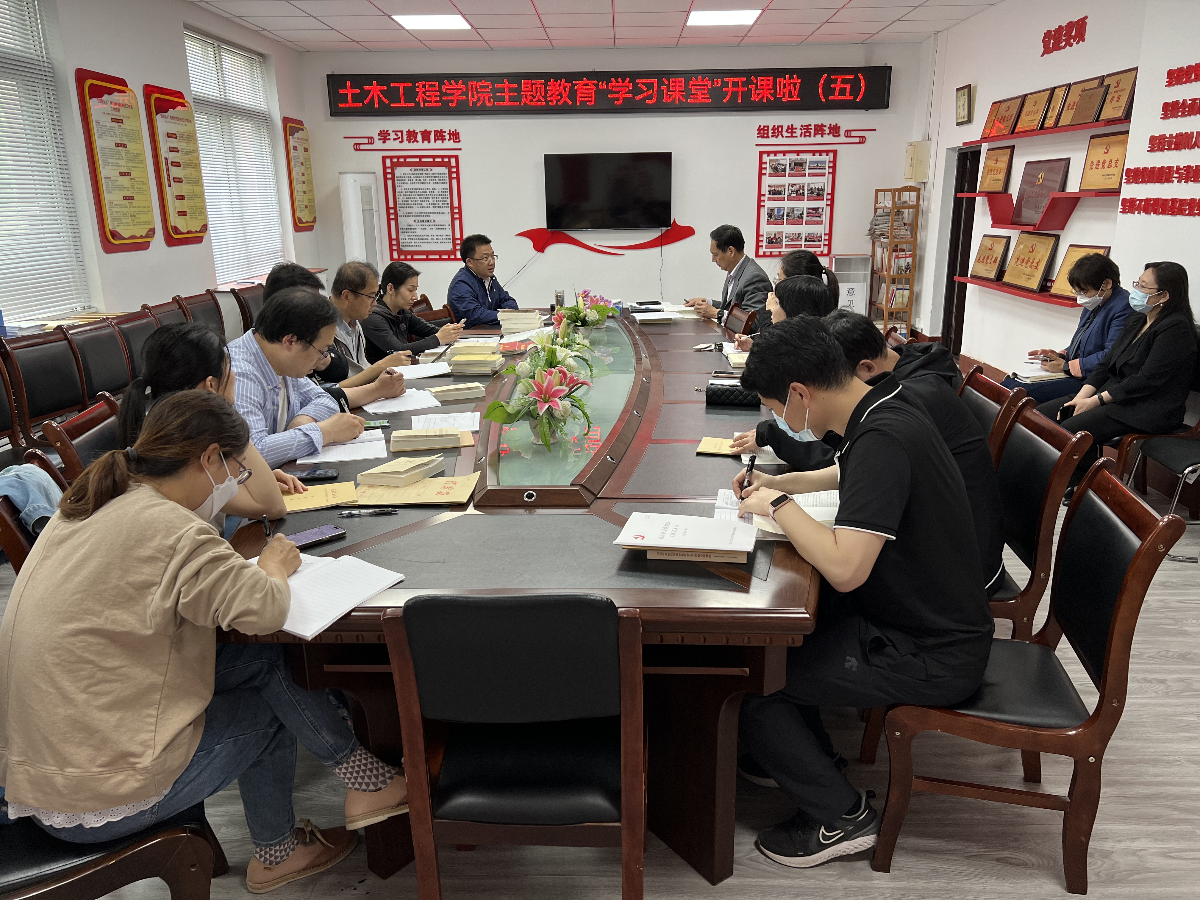 2023.05.17 王海涛讲党课-1.jpg