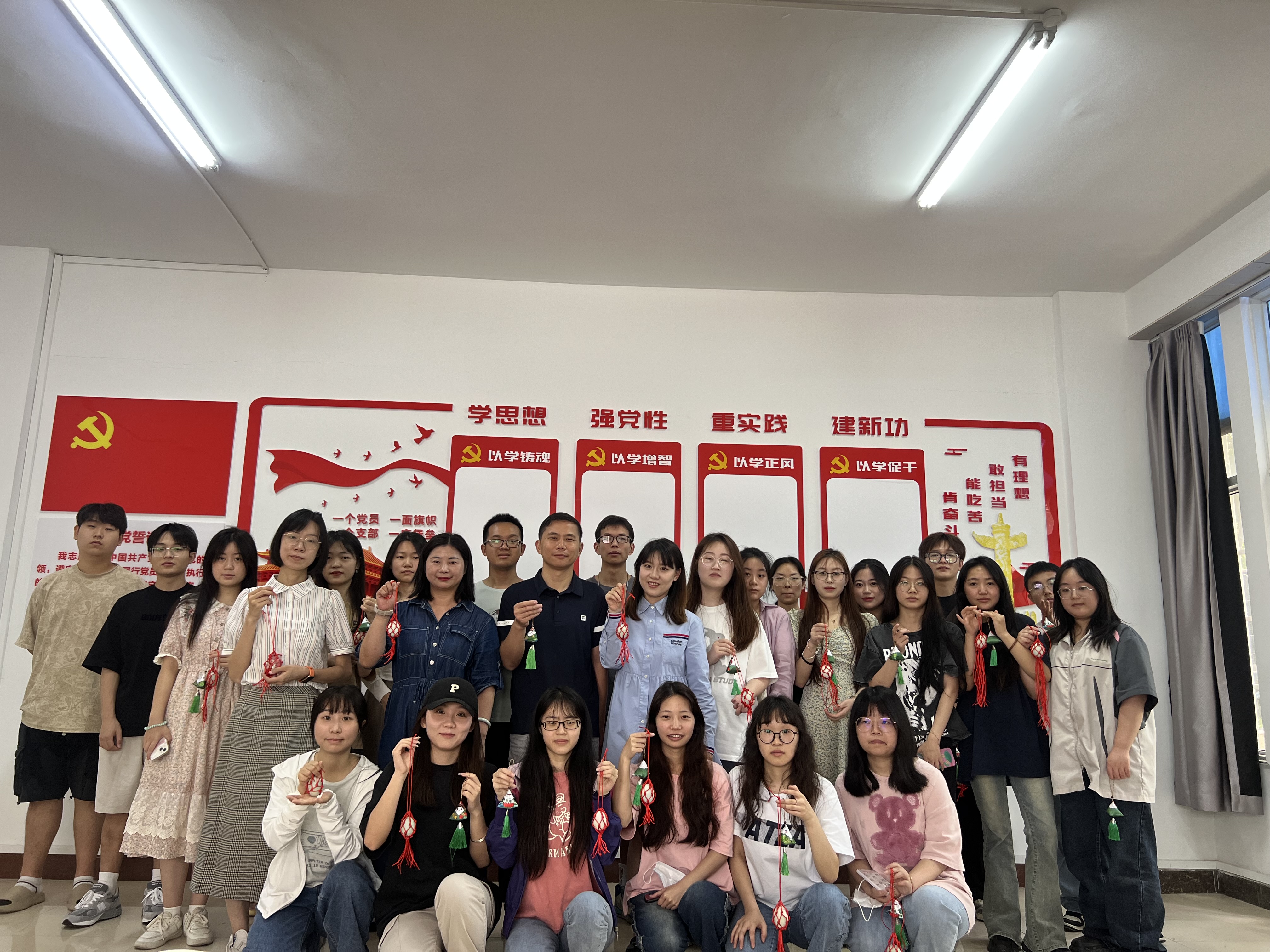 9BAAF51133ED09FF4180E6A0CE4_2102A9A6_2A54E9.jpg 9BAAF51133ED09FF4180E6A0CE4_2102A9A6_2A54E9.jpg