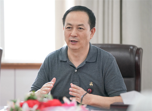西安培华学院常务副校长胡俊生讲话.jpg
