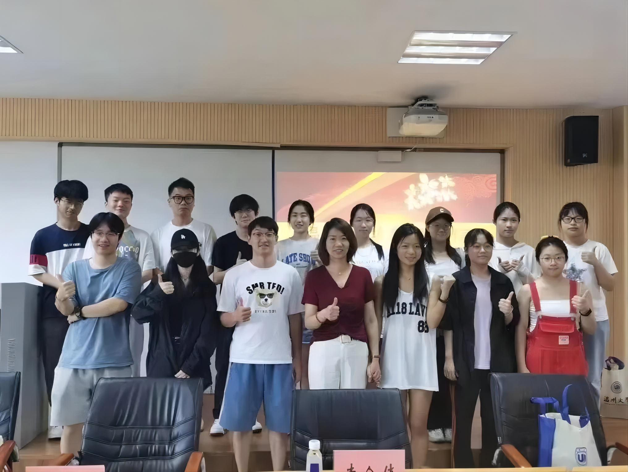 合照.jpg 合照.jpg