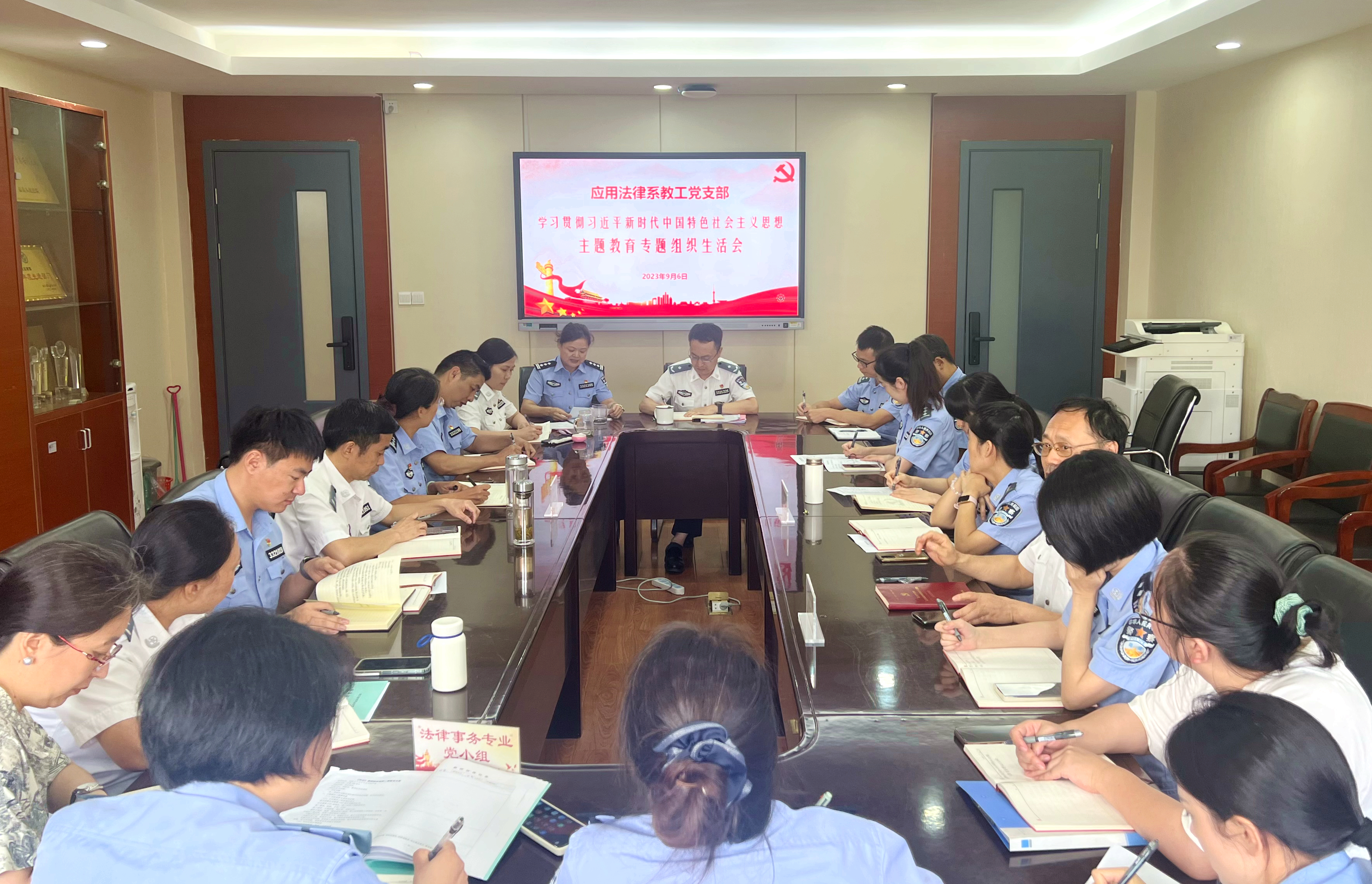 照片.jpg 照片.jpg