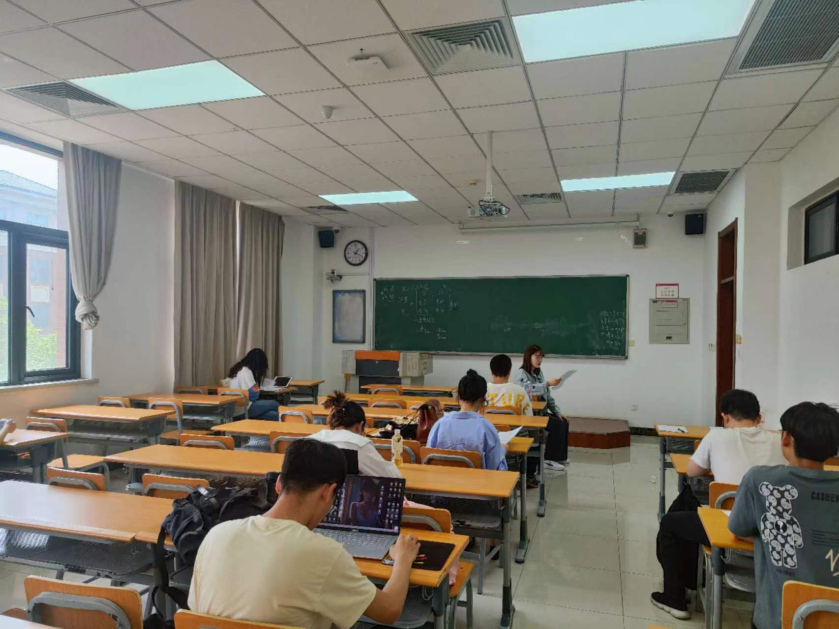 图片3.png 图片3.png