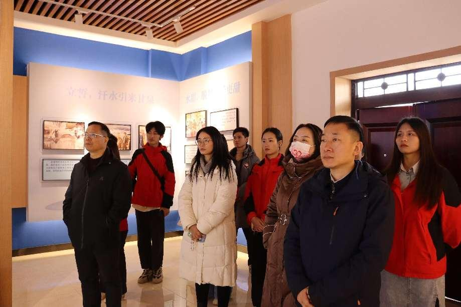 图片4.png 图片4.png