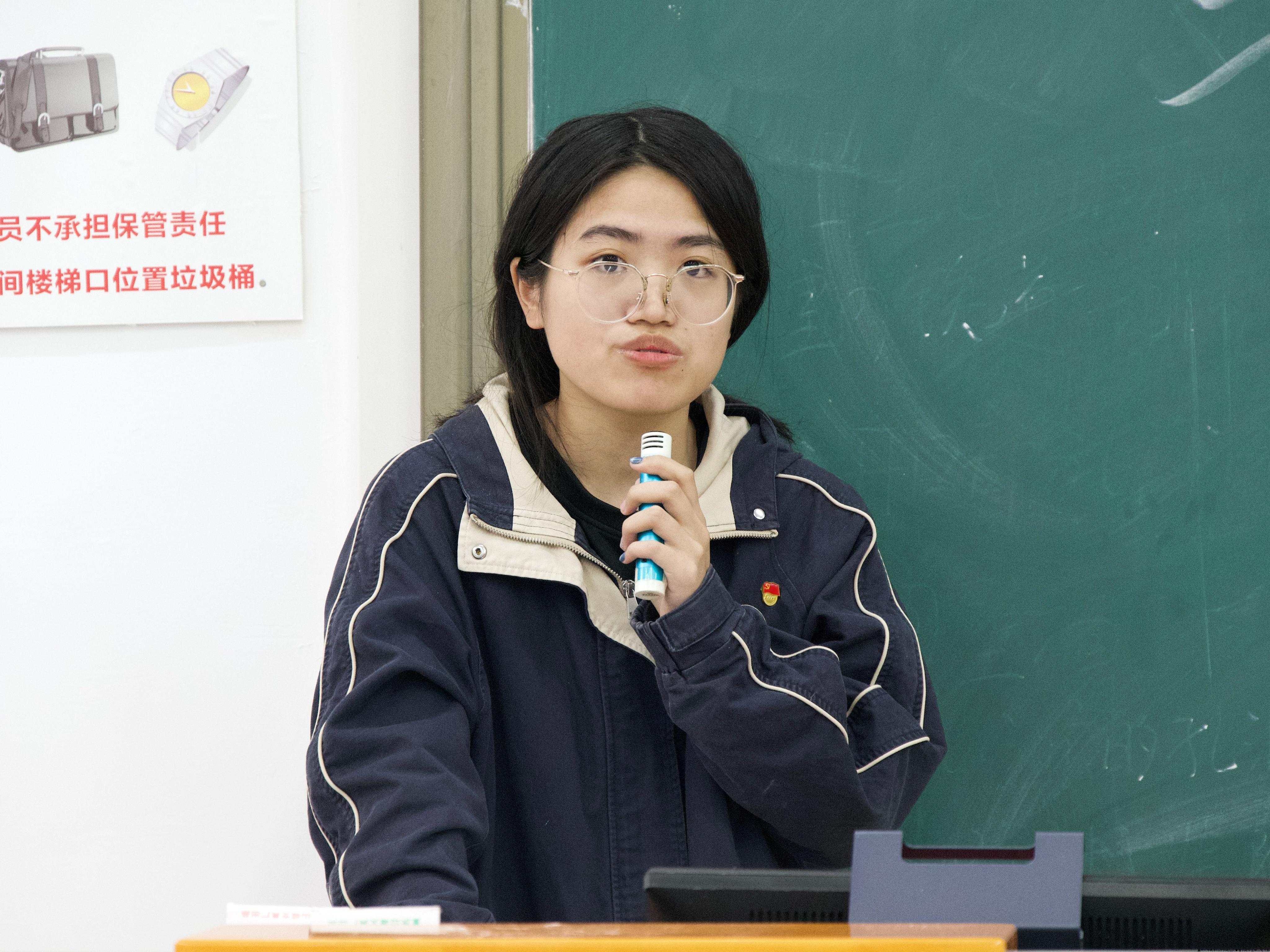 励乐璇.JPG 励乐璇.JPG