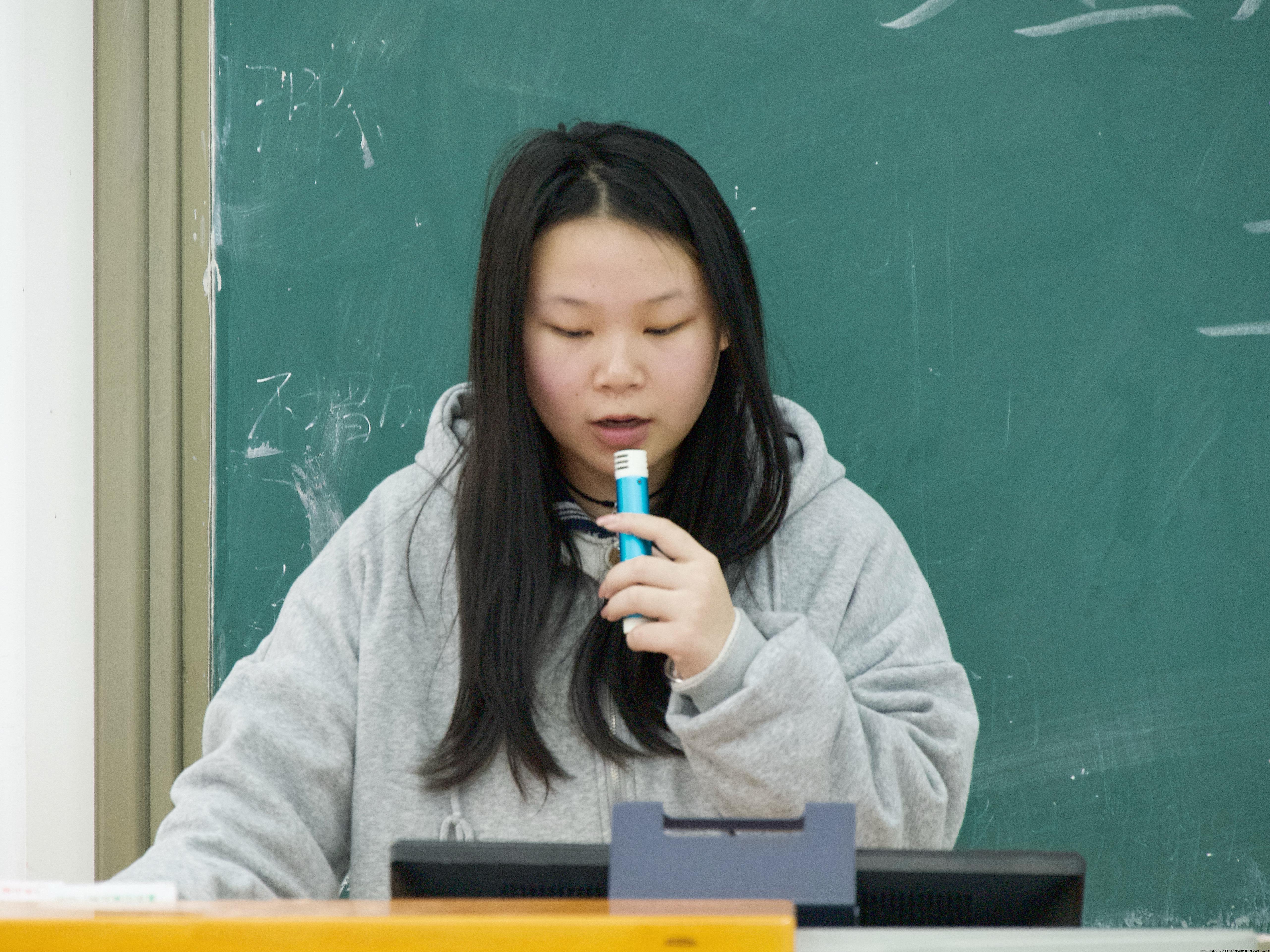 刘相玲.JPG 刘相玲.JPG