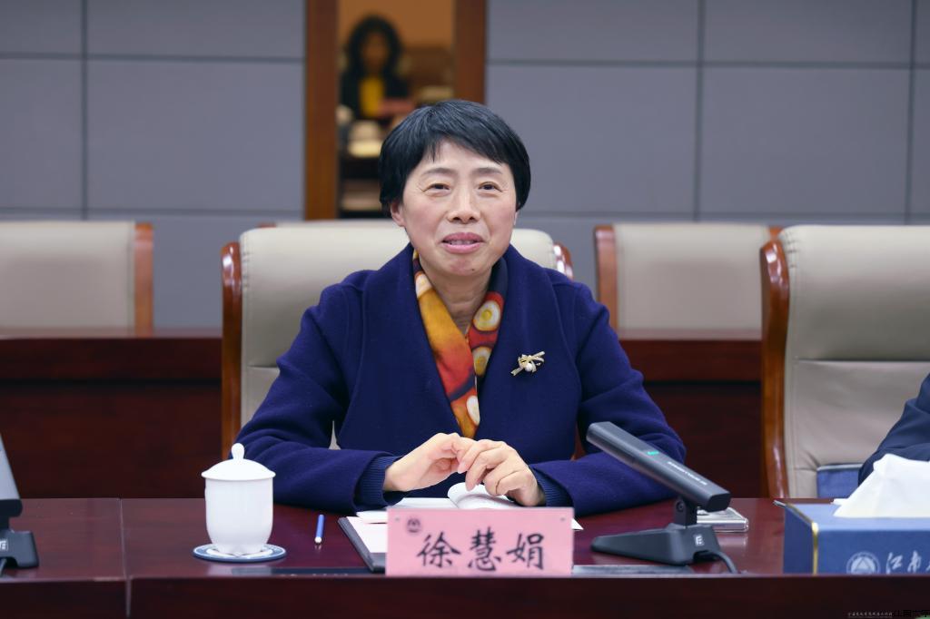 市人大常委会民宗侨外工委主任徐慧娟讲话.jpg