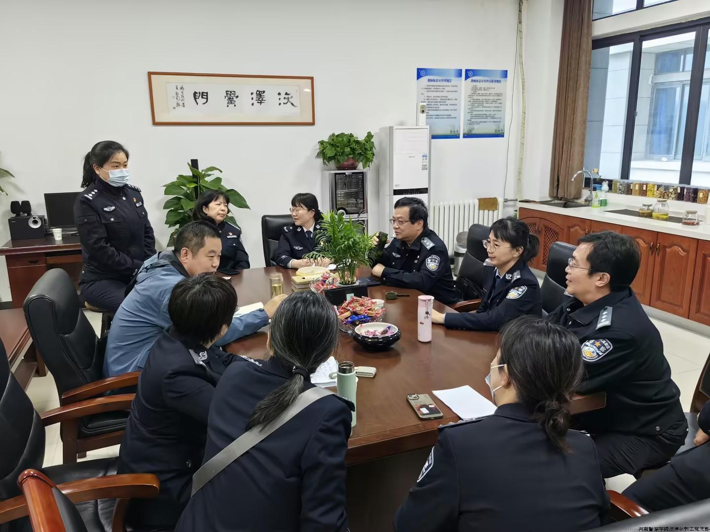 c9348c5506564610e5b7df4a0badf9ef(1).jpg c9348c5506564610e5b7df4a0badf9ef(1).jpg