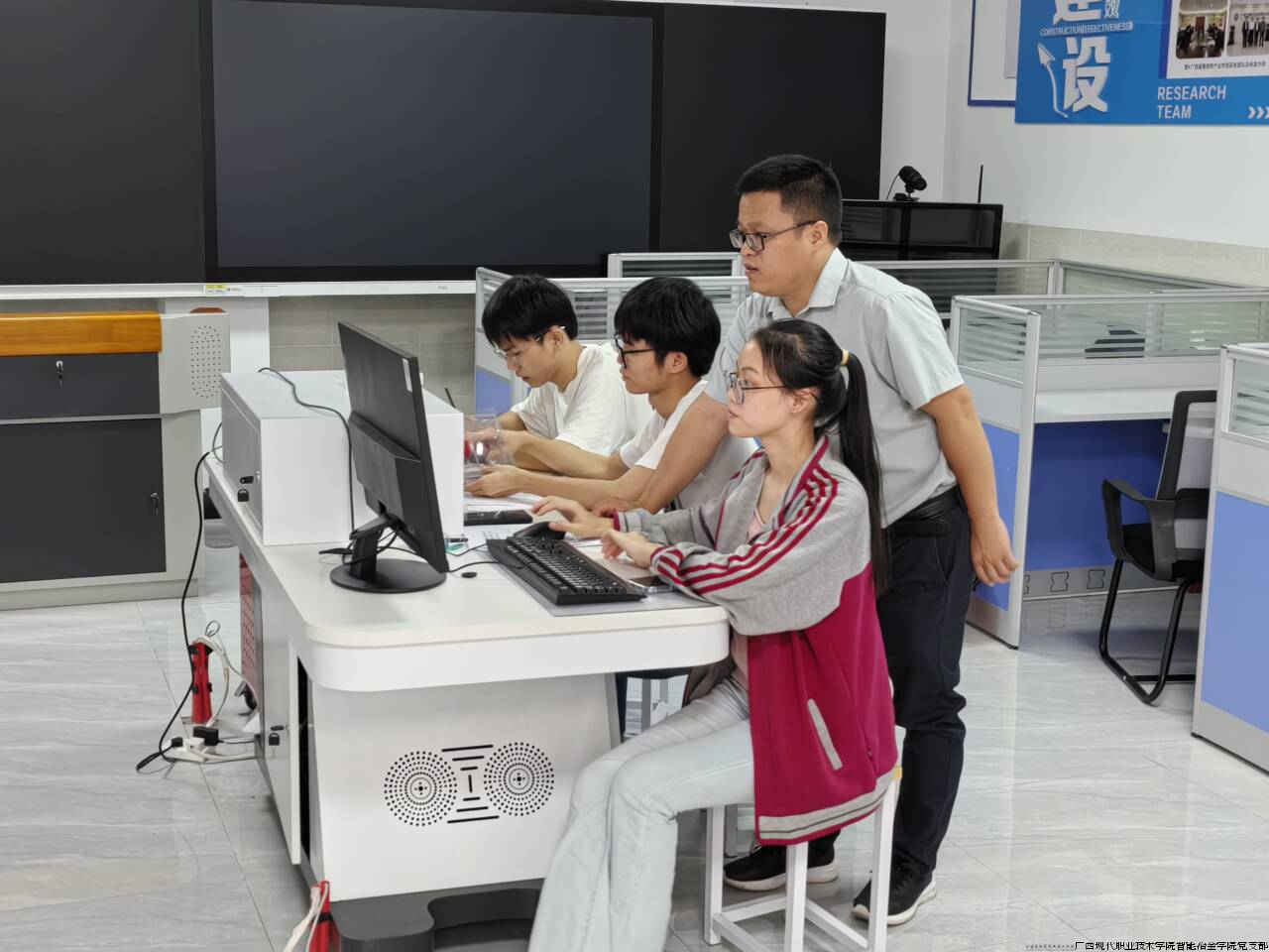 图片2.png 图片2.png