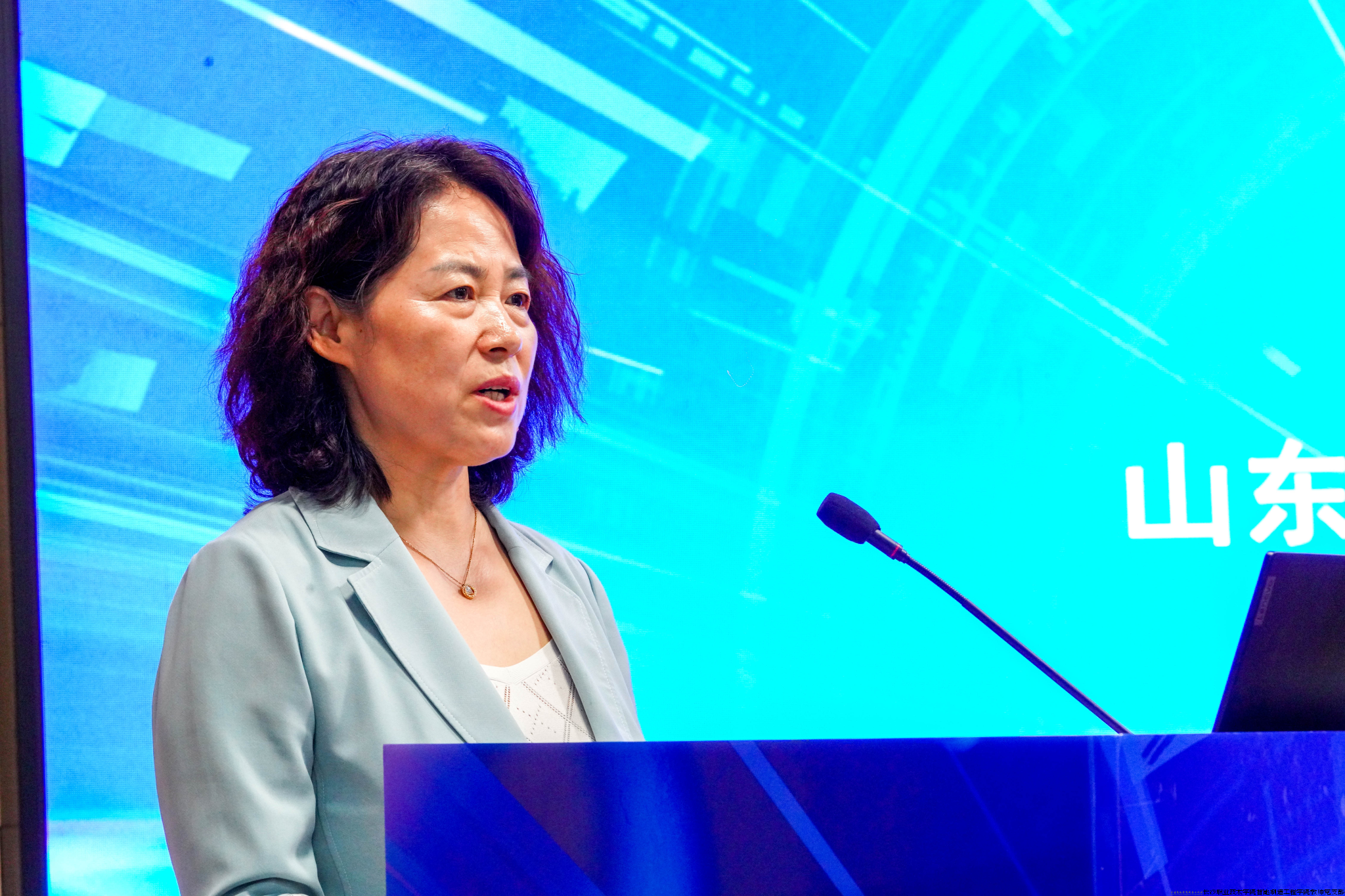 图3 山东职业学院党委书记赵凤文致辞.png 图3 山东职业学院党委书记赵凤文致辞.png