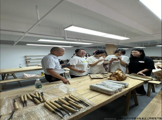 肖修鸿01.png 肖修鸿01.png